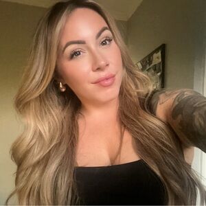 Meet your Posher, Desiree